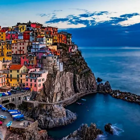 Cinque Terre Way Апартаменты Специя